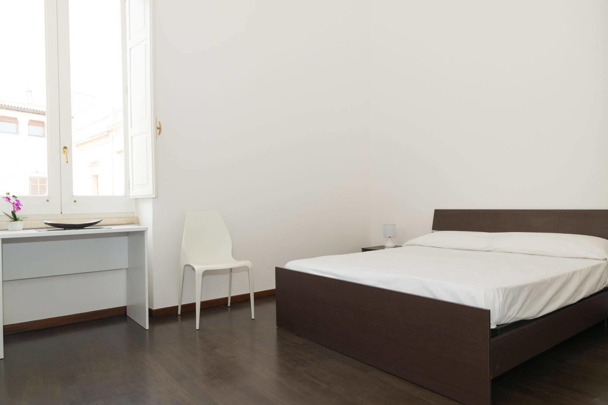 Gatto Bianco La Dimora Storica Bed & Breakfast Lecce Exterior photo